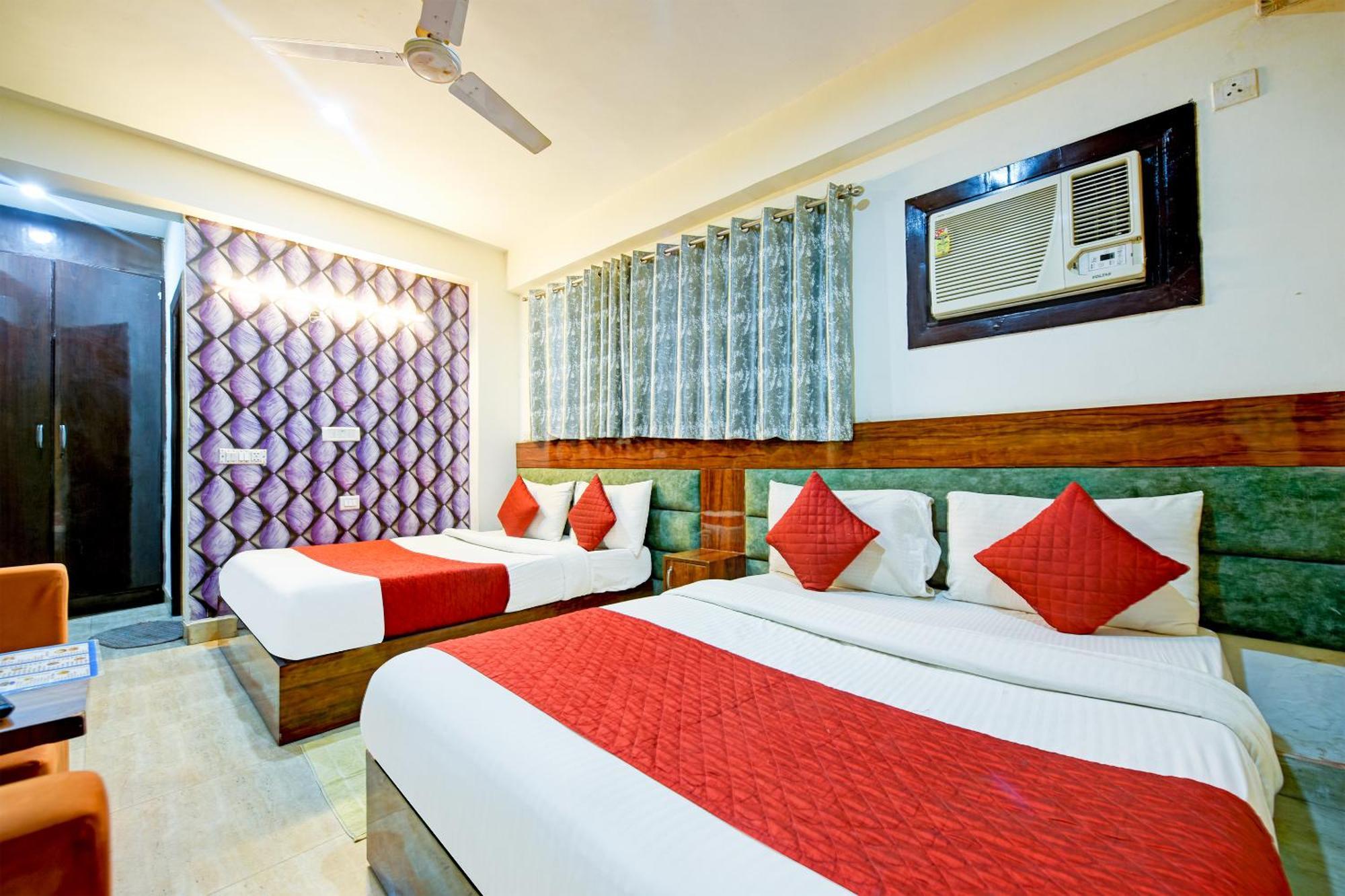 Airport Hotel Classic Park New Delhi Bagian luar foto