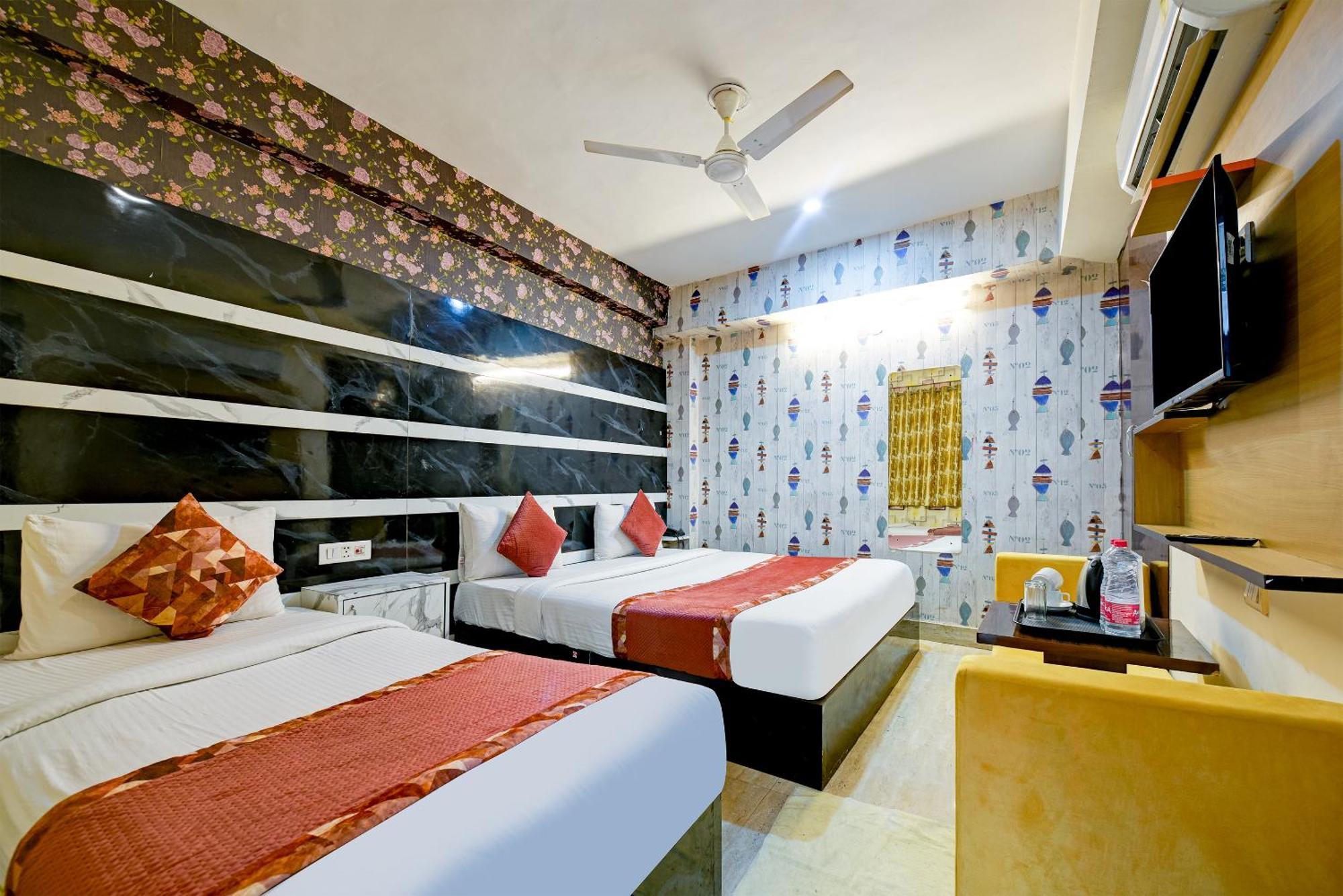 Airport Hotel Classic Park New Delhi Bagian luar foto